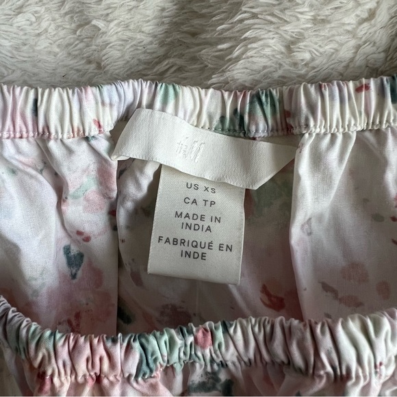 H&M Blouse - Picture 2 of 5